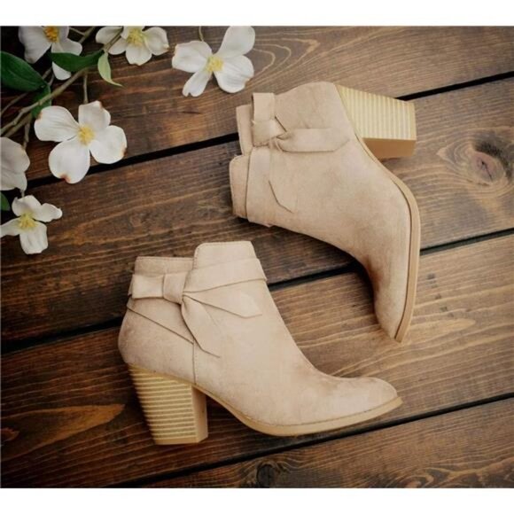 Women's Tie Knot Chelsea Pump Ankle Boots Closed Toe Stacked Heel - Picture 2 of 4